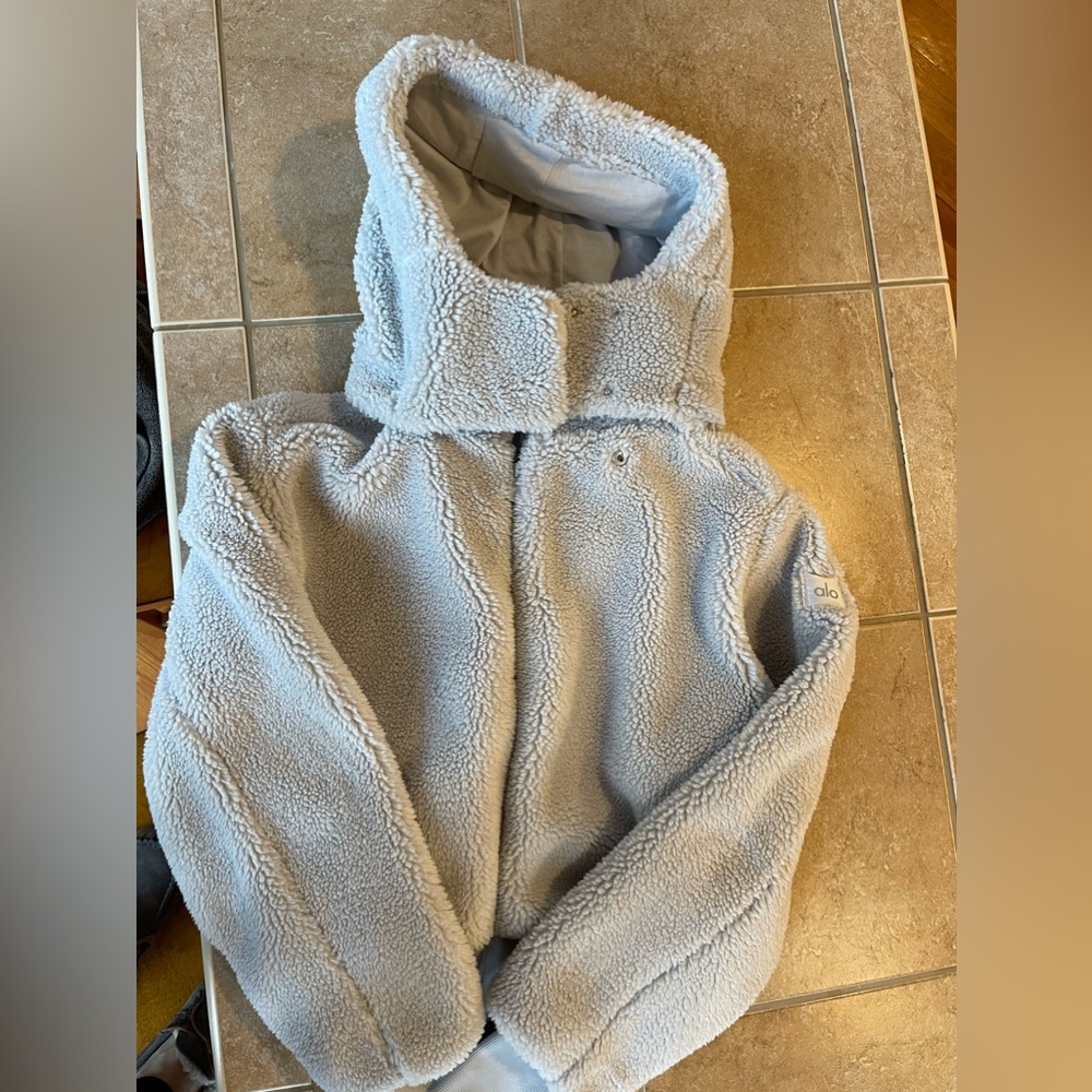 Alo Foxy sherpa jacket